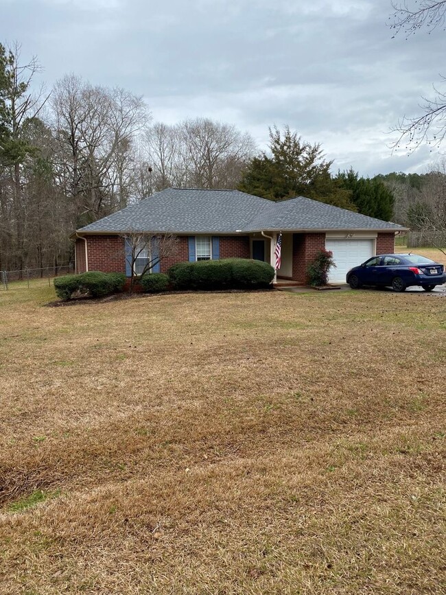 East Athens Single-Family Home - East Athens Single-Family Home