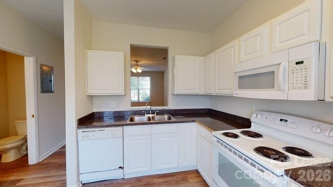 Photo - 5545 Seths Dr