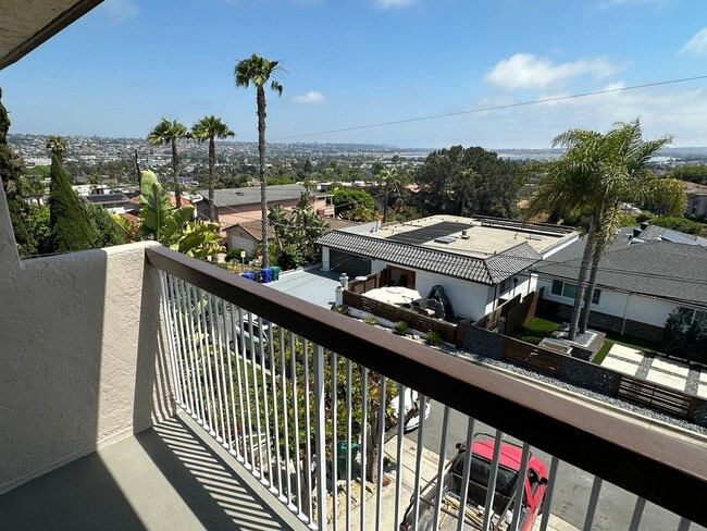 Photo - 2318 Geranium St