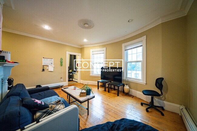 Photo - 135 St Alphonsus St Unit 2