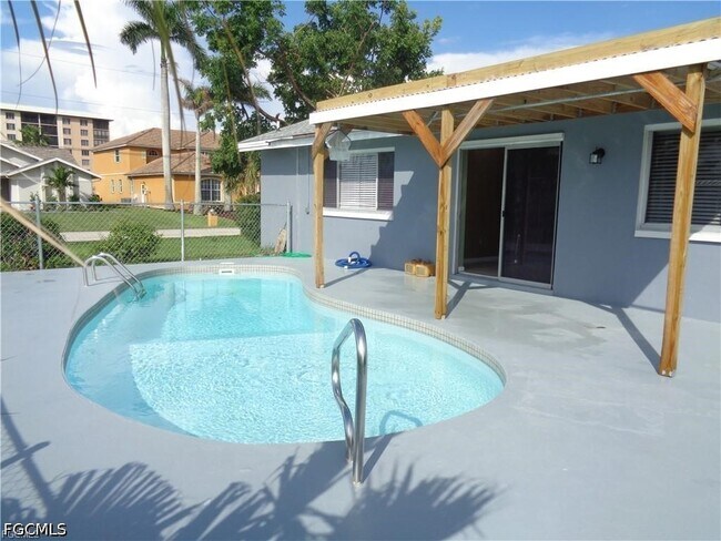 Photo - 4402 SE 20th Pl