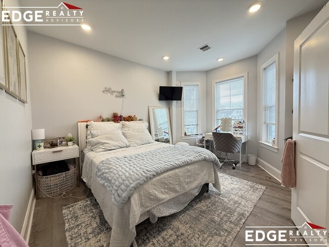 Photo - 134 Franklin St Unit 2