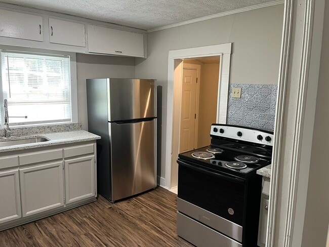 139 Selman Rd NW