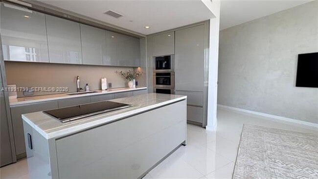 Photo - 18975 Collins Ave Unidad 18975 Collins Ave appt 905