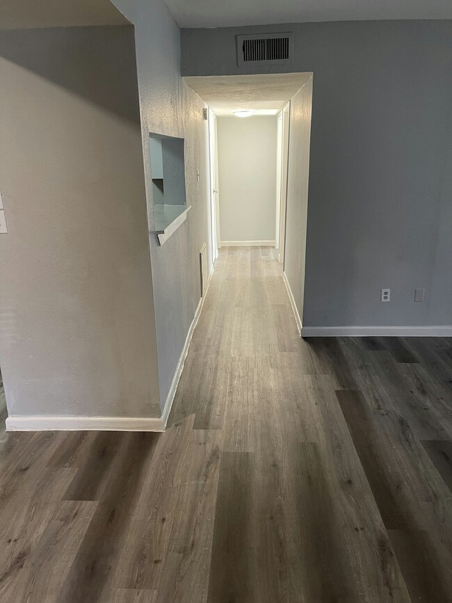 Building Photo - 12615 Ashford Meadow Dr Unit D Rental
