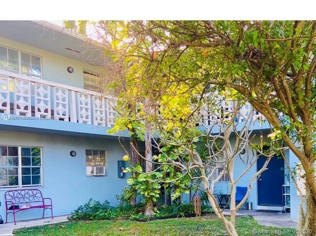 Building Photo - 400 SE 31st St Unit 7 Rental