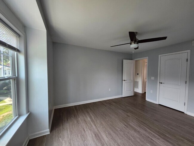 Photo - 1211 Villa Ln