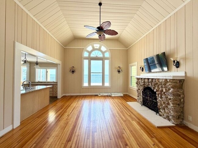 Photo - Lake Murray - Irmo - Offering Self Guided Tour with RENTLY!