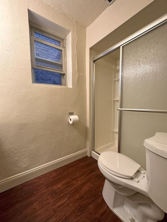 Photo - Bright 2BR in Oakland - Close to the Unive... Unit 6