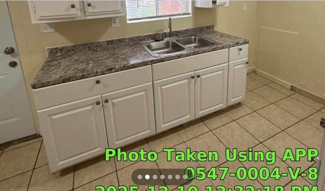 Photo - 508 28th St Unidad D