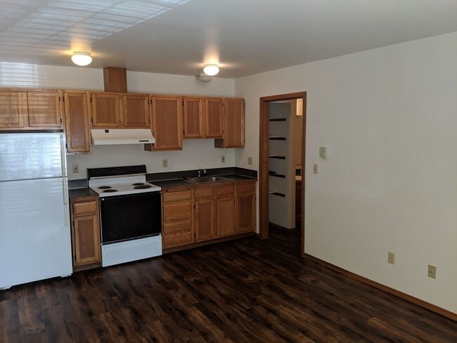 Building Photo - EFFICIENT ONE BEDROOM Unit 3339-8