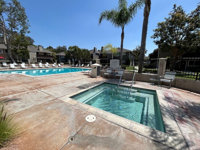 Photo - Beautiful 3 Bed 2 Bath Condo in Yorba Linda with Greenbelt Views Unidad 219