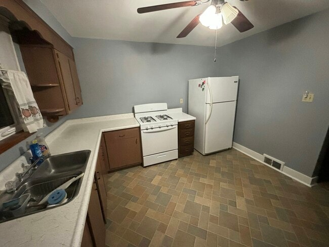 Photo - 1101 7th Ave