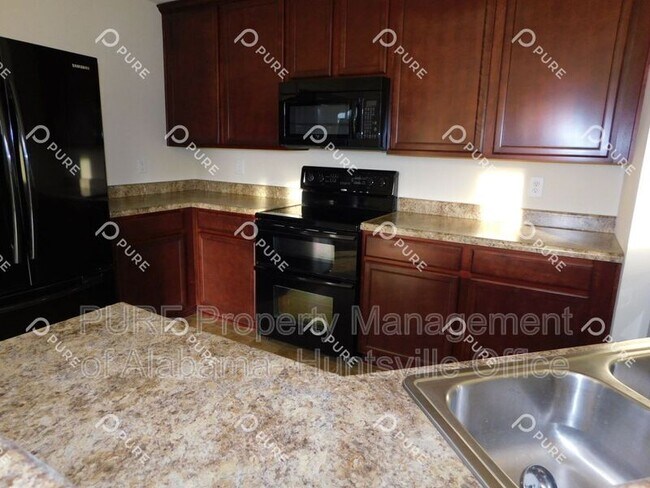 Photo - 108 Barnard St