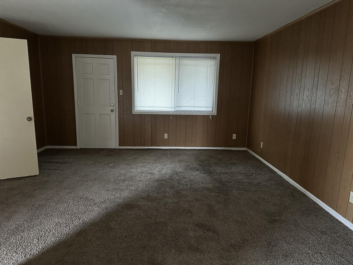 Photo - 411 Northside Dr