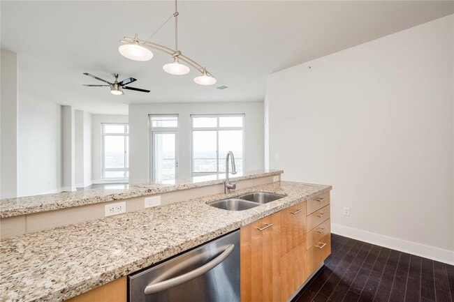 Photo - 603 Davis St Condo Unit 2208