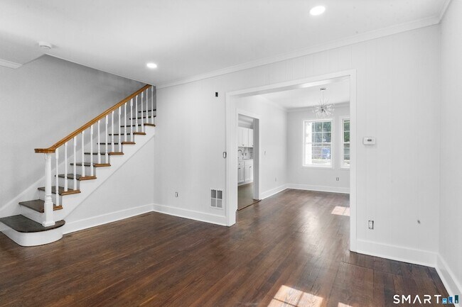 366 Remington St