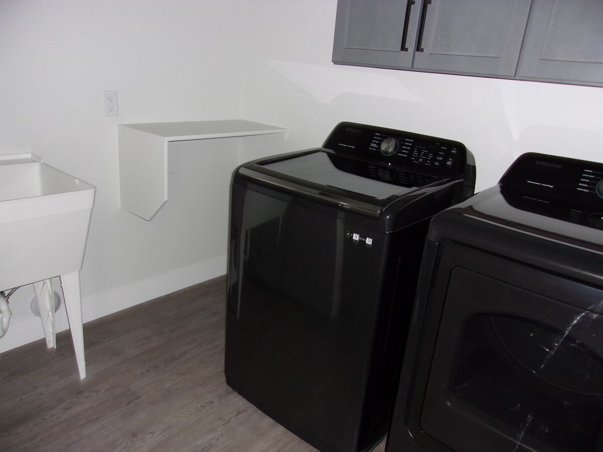 Photo - 695 Anela Ln