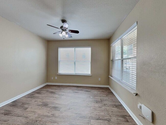 Photo - 13742 Clarks Fork Dr