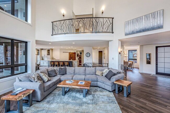 Photo - 26513 CO-82 Unidad ID1018159P