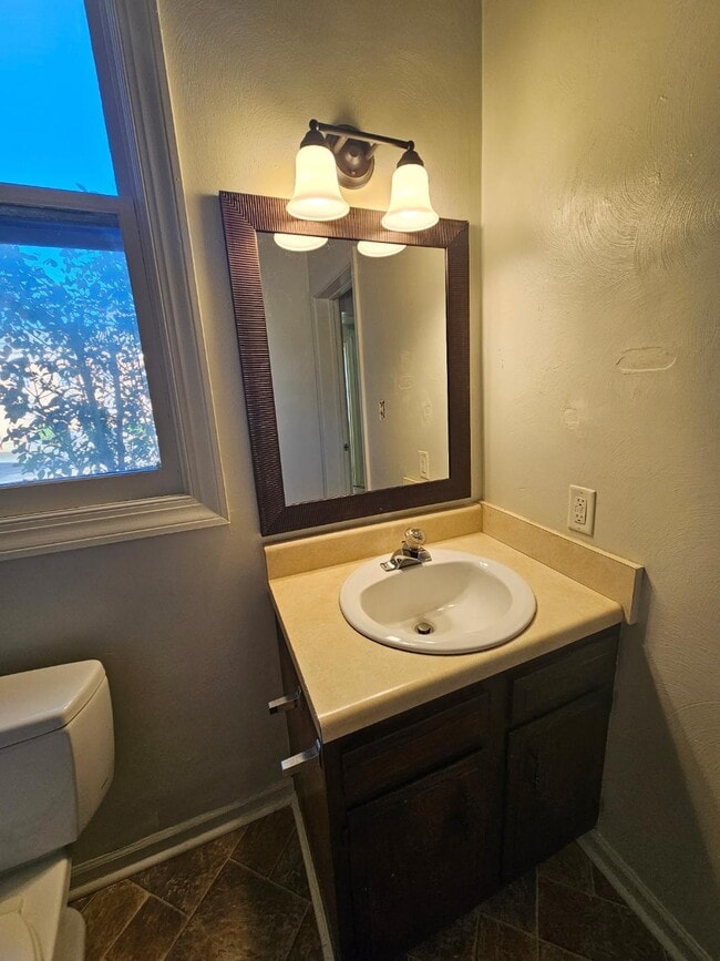 Photo - 1222-1224 Maple Ave SW