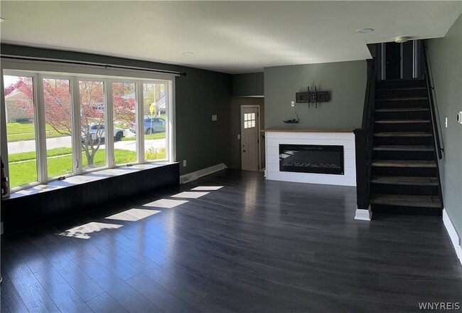 Photo - 221 Marrano Dr