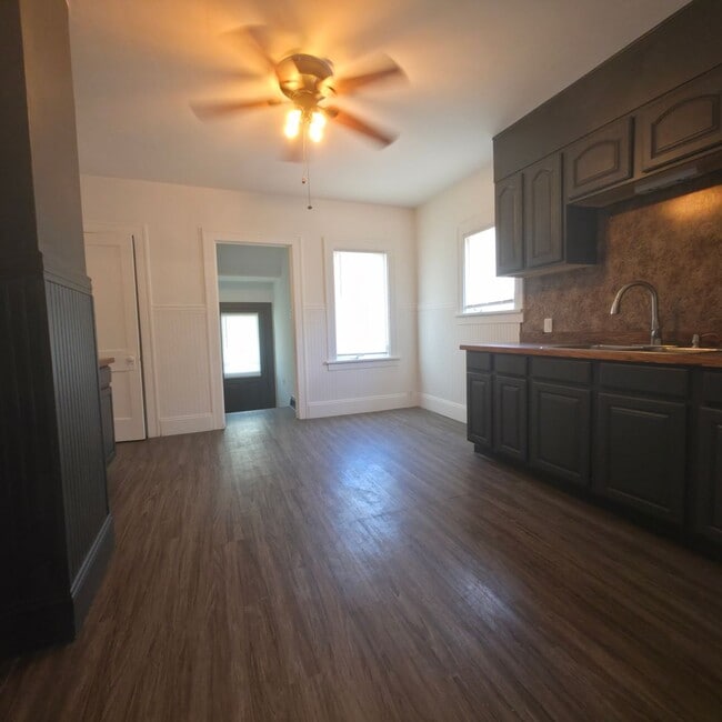 Photo - Single Family Home 4  beds 1 bath COMING S...