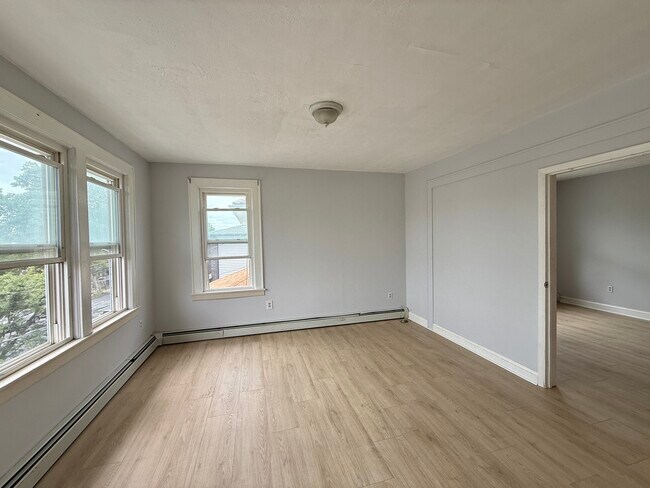 165 Davis Ave