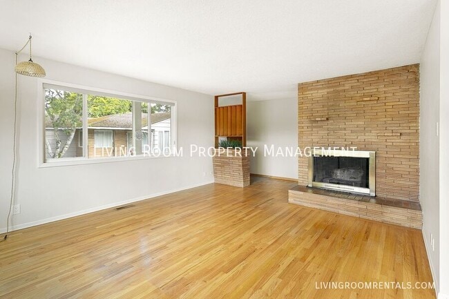 Photo - 5030 NE 41st Ave