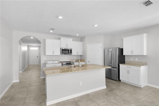 Photo - 10575 Jem St