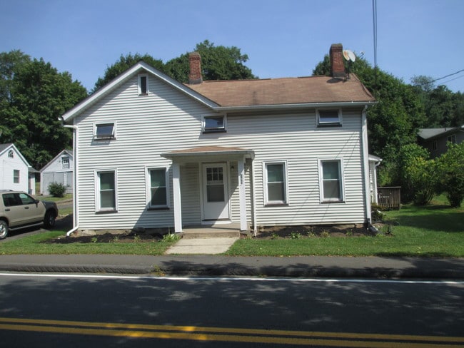 Photo - 190 S Middletown Rd Unit 2