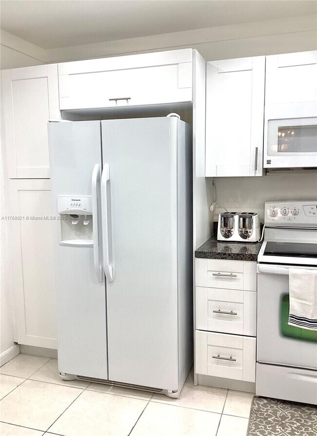Photo - 9511 N Hollybrook Lake Dr