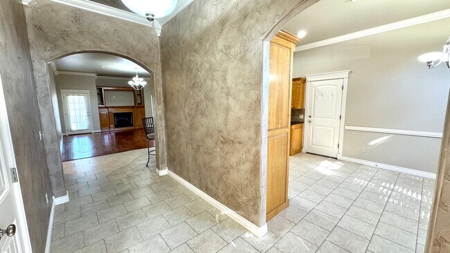 Photo - Spacious Stonegate Retreat with Home Office & Outdoor Living