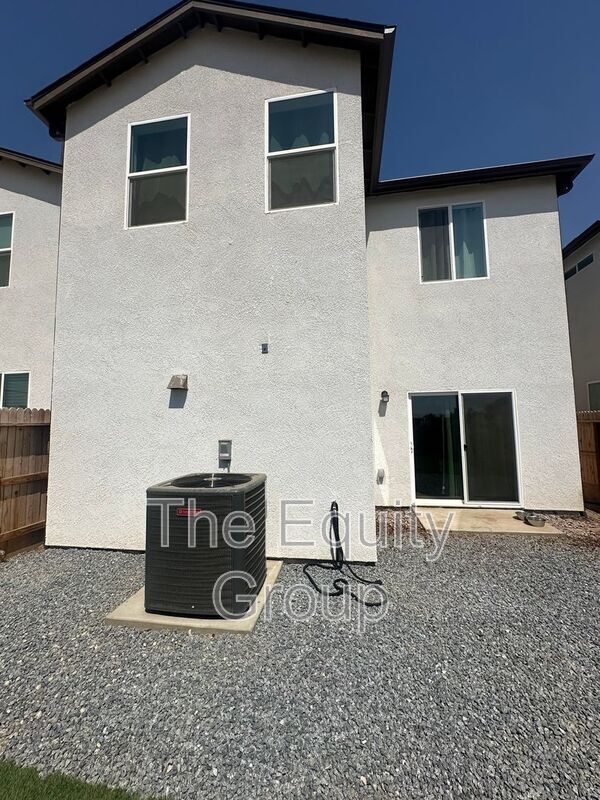 Photo - 1087 Buena Vis Ln