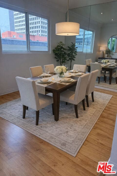 Photo - 1242 S Barrington Ave Unidad 304