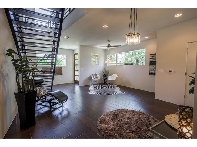 Photo - 1902 New York Ave