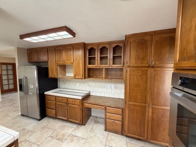 1609 Grove St Unit B