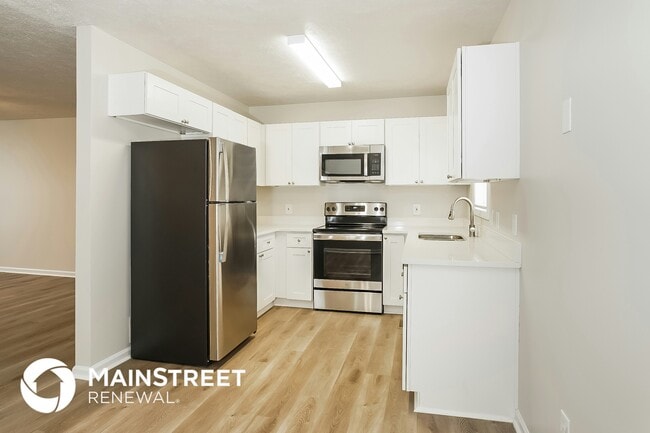 Photo - 114 Chriswood Ave