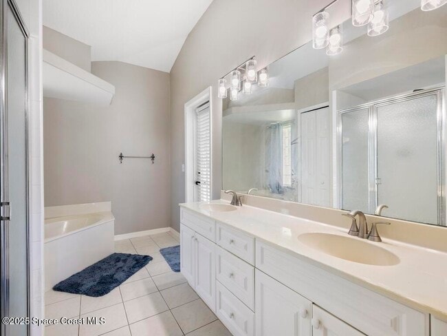 Photo - 1026 Blossom Dr