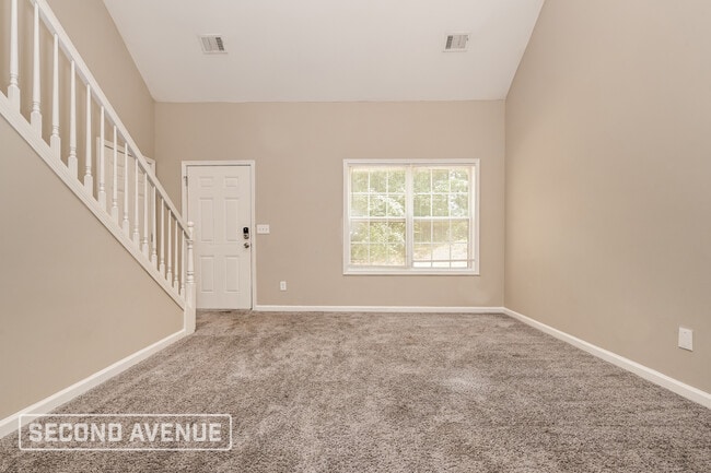 Photo - 225 Riverbend Dr