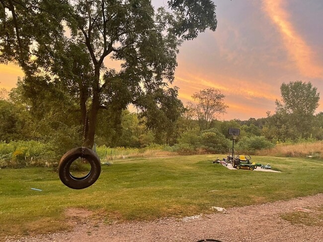 Photo - 1046 E Hinchman Rd