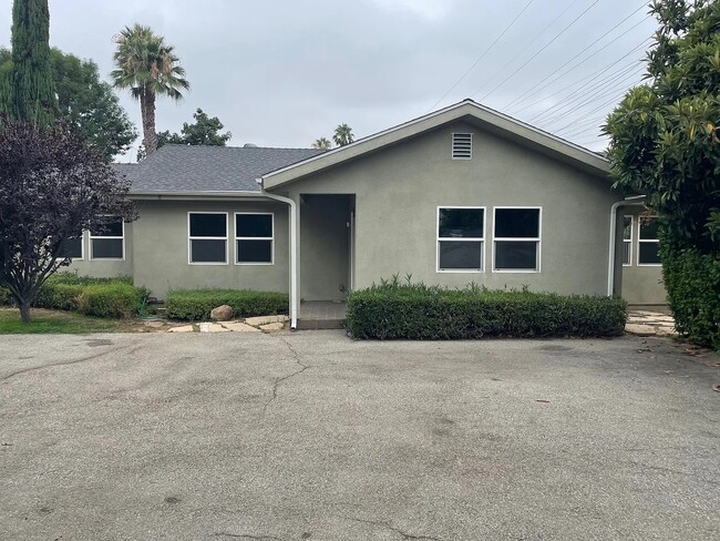 Building Photo - 8950 Wilbur Ave Rental