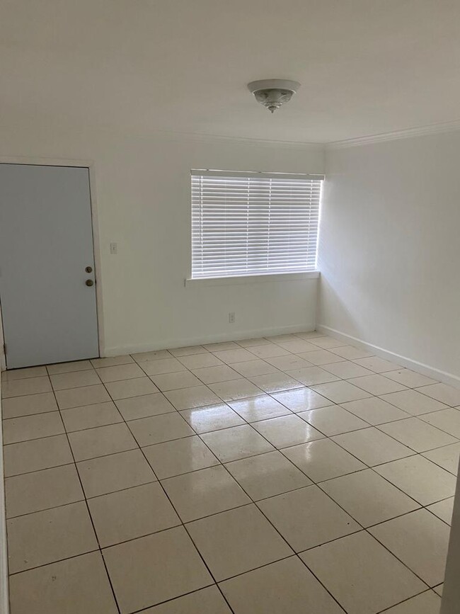 Photo - 11195 SW 1st St Unit 215