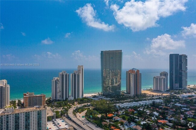 Building Photo - 18975 Collins Ave Unit 2805 Rental