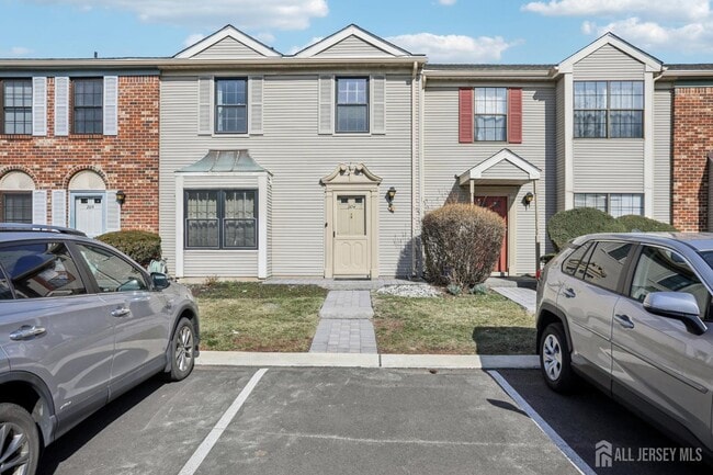 Building Photo - 204 Hampshire Ct