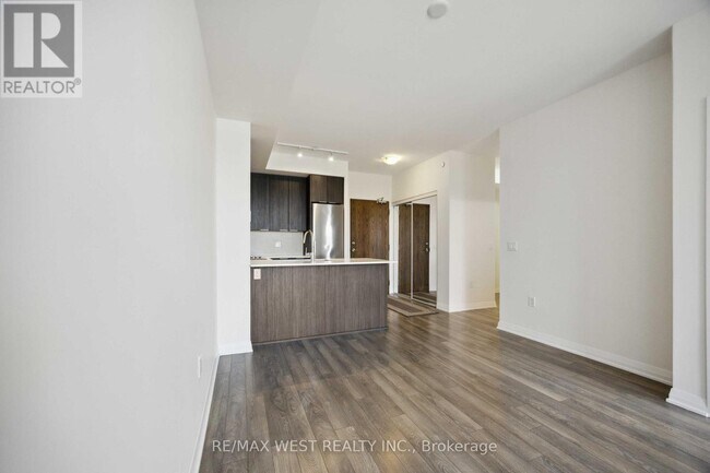 Photo - 99 Eagle Rock Way Unit 209
