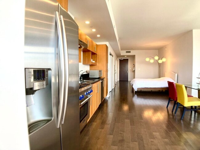 Photo - 88 E San Fernando St Unidad 1904