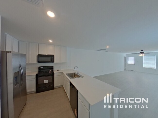 Photo - 803 Ponderosa Ln