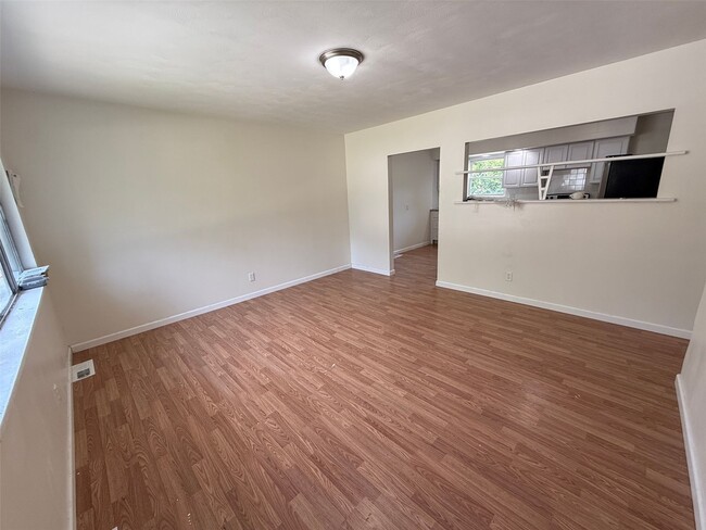 10078 Green Valley Dr