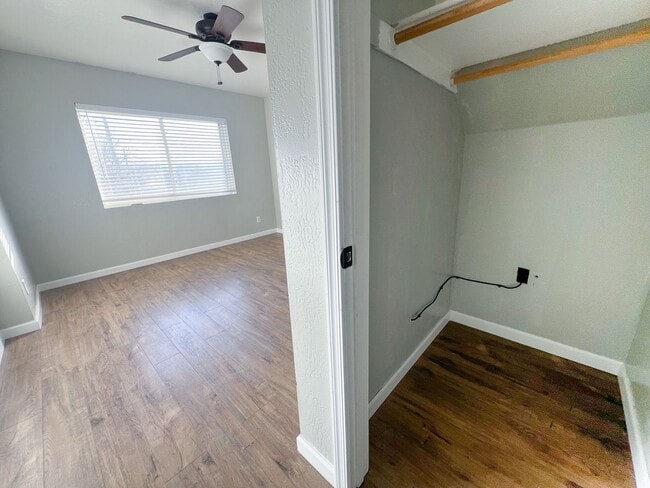 Photo - 114 W Head St Unidad V-010 114 W Head Street A